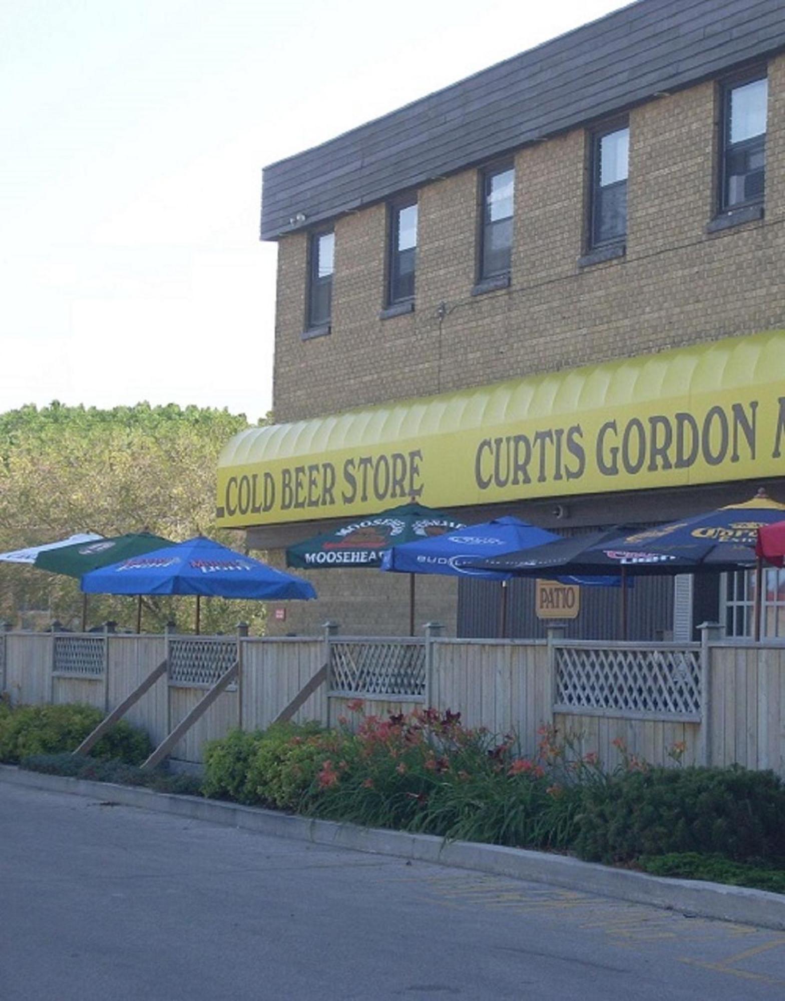 Curtis Gordon Motor Hotel Winnipeg Exterior photo